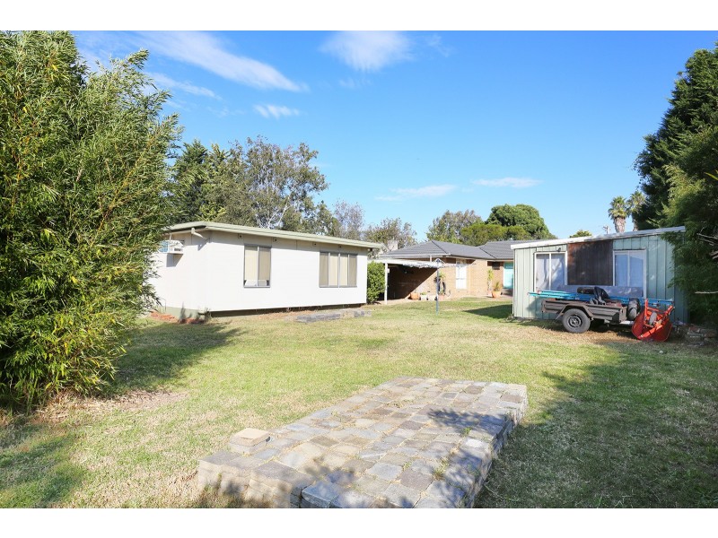 56 King Parade, Knoxfield VIC 3180