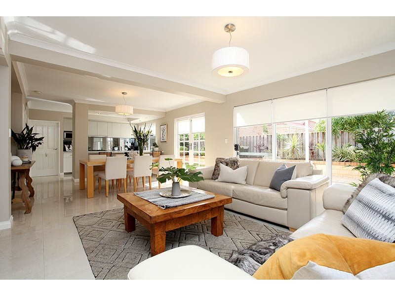 11 Bronzewing Loop, Wembley WA 6014