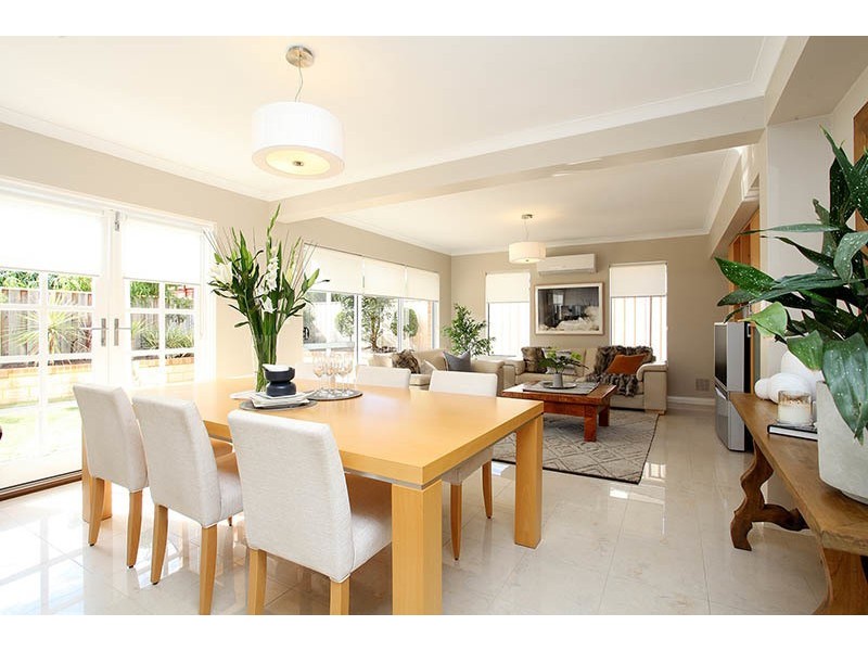 11 Bronzewing Loop, Wembley WA 6014