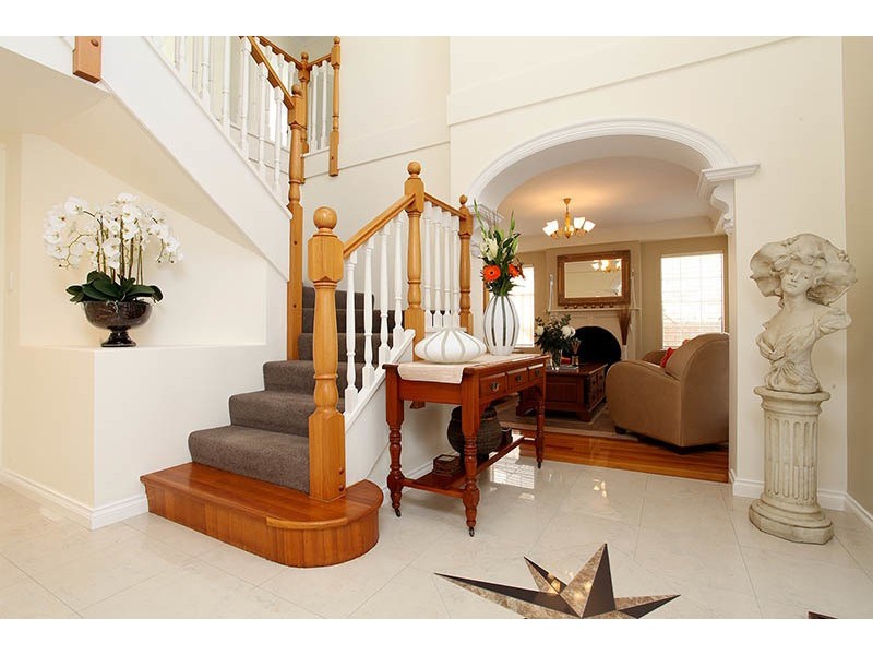 11 Bronzewing Loop, Wembley WA 6014