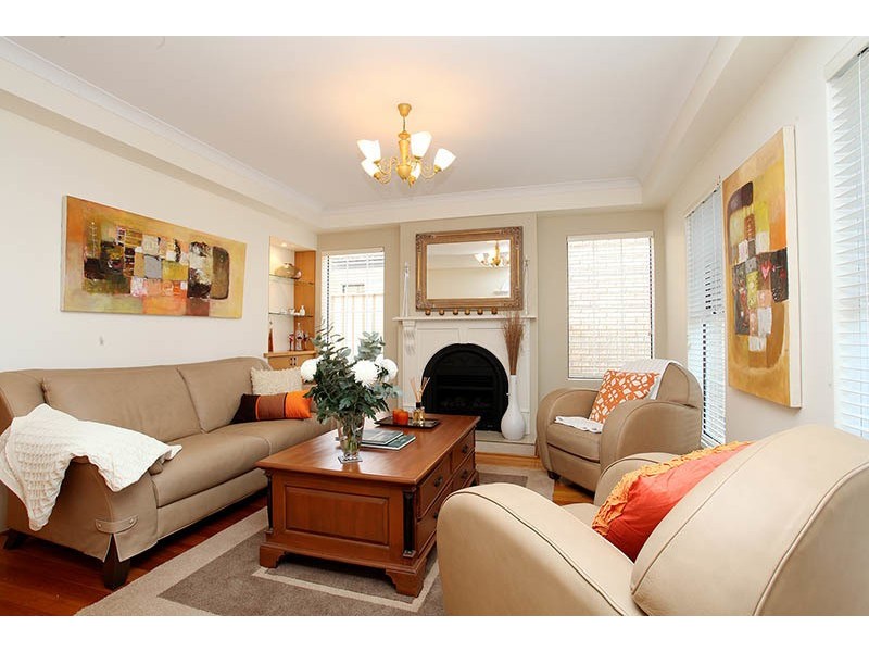 11 Bronzewing Loop, Wembley WA 6014