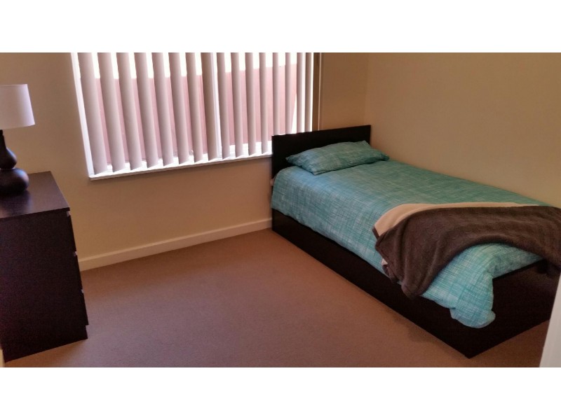 3 OSCAR ST, Armadale WA 6112