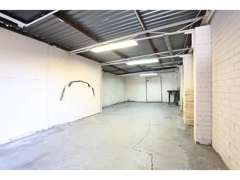 3 OSCAR ST, Armadale WA 6112