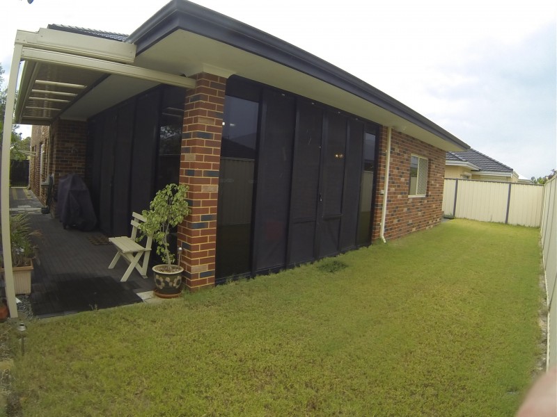 16 Burdekin Vista, Hammond Park WA 6164