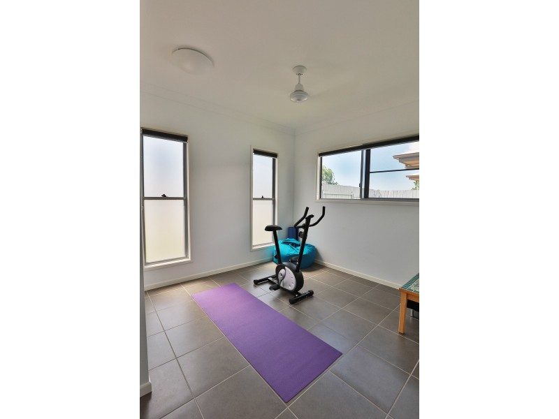 7 Dragon Flower Avenue, Mount Low QLD 4818