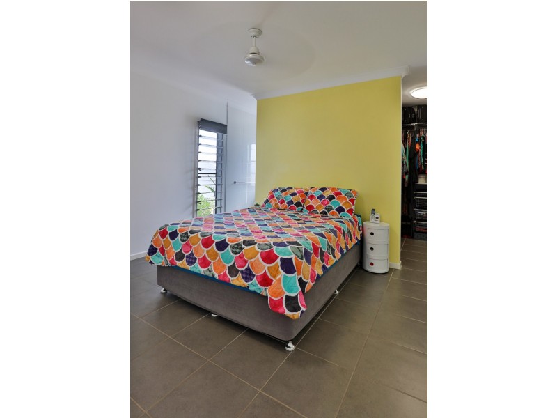 7 Dragon Flower Avenue, Mount Low QLD 4818