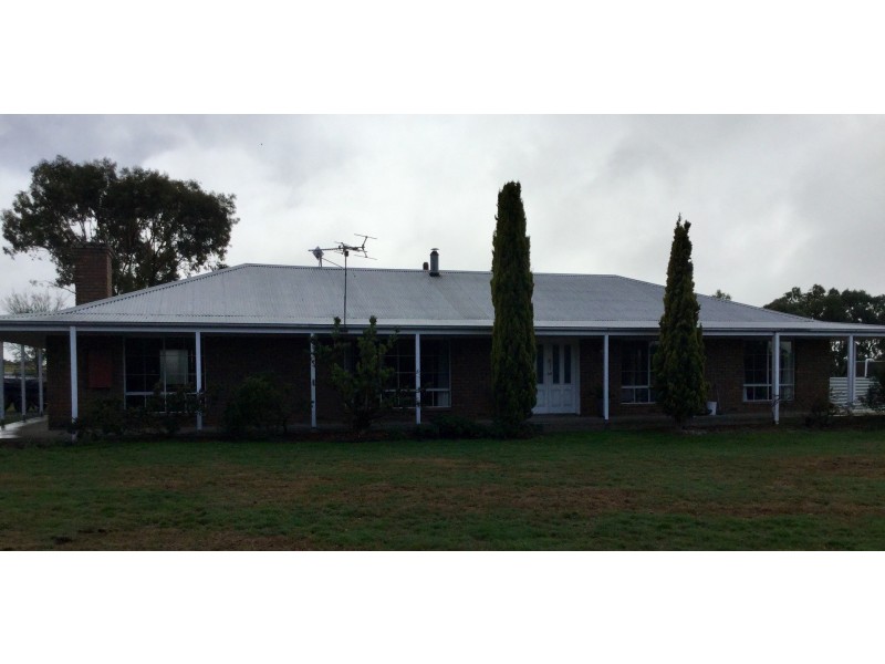 49 Luke crt, Ross Creek VIC 3351