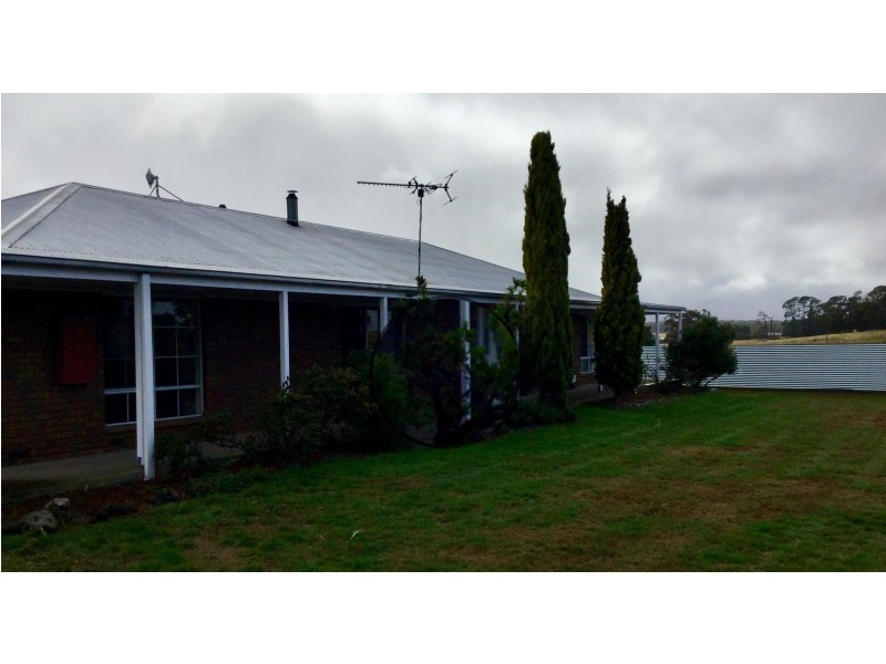 49 Luke crt, Ross Creek VIC 3351