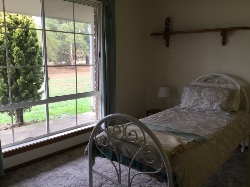 49 Luke crt, Ross Creek VIC 3351