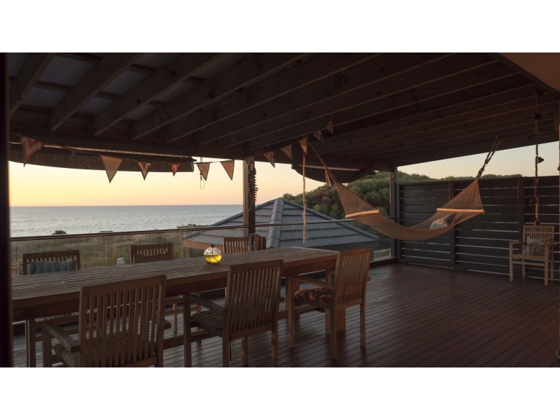 3 Sandy Cove, Halls Head WA 6210