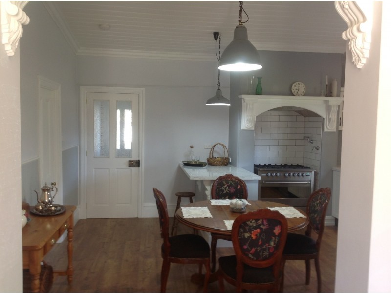 8 Murray Street, Holbrook NSW 2644