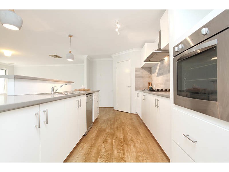 35 Camden Way, Meadow Springs WA 6210