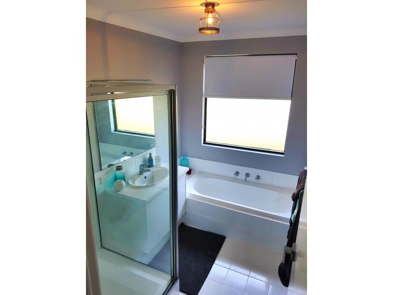 18 Waring Heights, Baldivis WA 6171