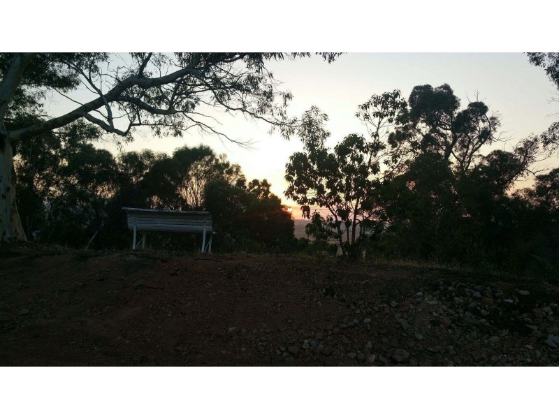 119 Railway Road, Clackline WA 6564