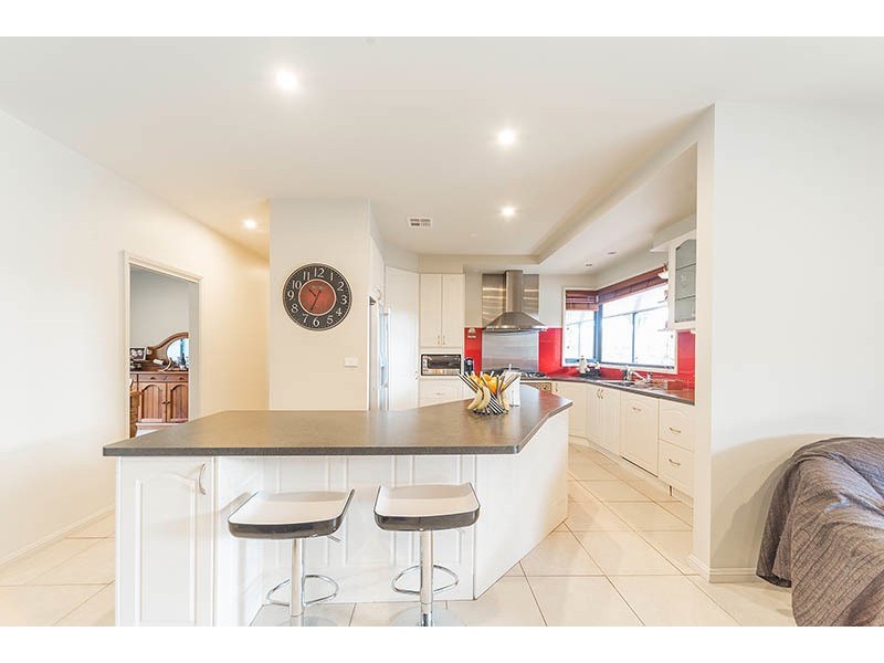 17 Hill Road, Royalla NSW 2620