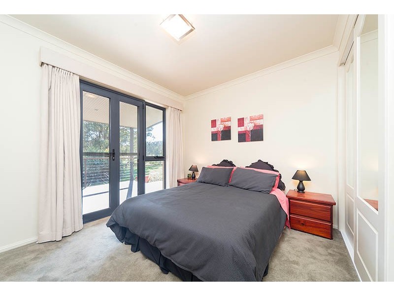 17 Hill Road, Royalla NSW 2620