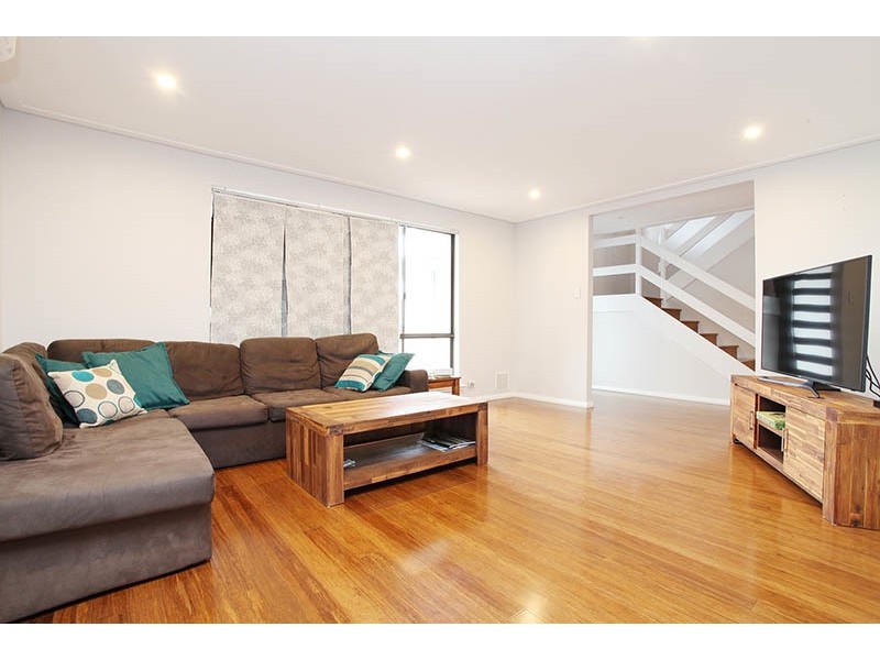 7 Greenhill Court, Kallaroo WA 6025