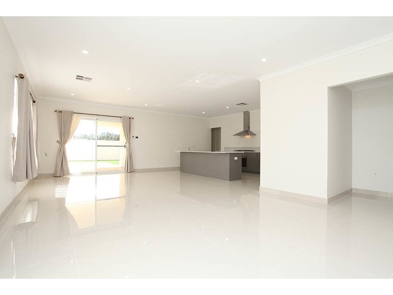 87 Abbey Green Road, Banksia Grove WA 6031