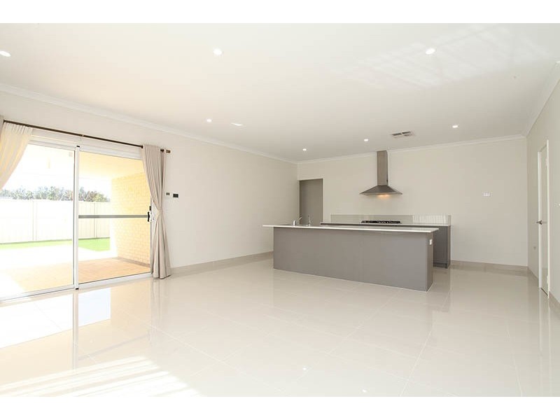 87 Abbey Green Road, Banksia Grove WA 6031