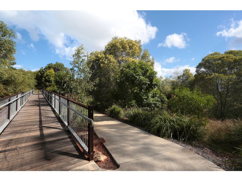 88 Woodland Street, Carindale QLD 4152