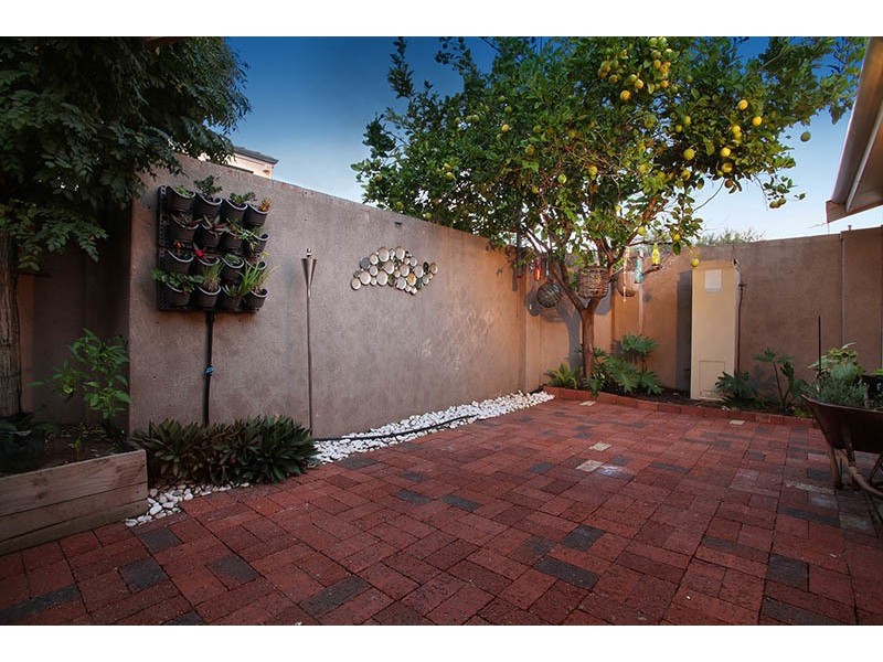 60 Flinders Street, Yokine WA 6060