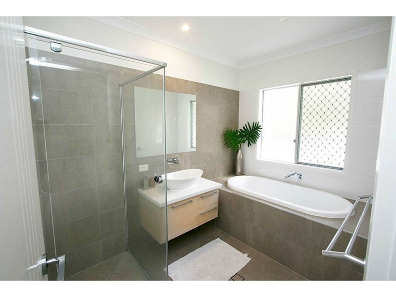 86 Sempfs Road, Dundowran Beach QLD 4655