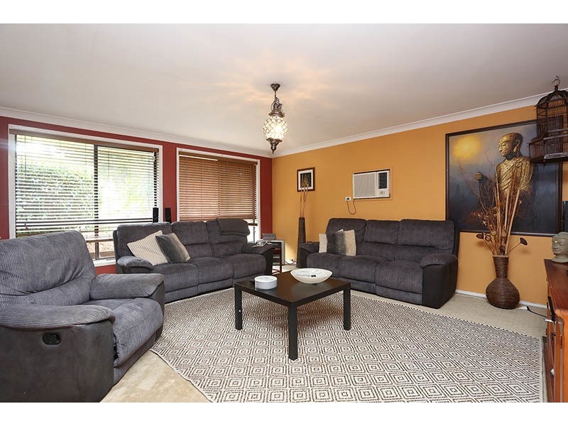 23 Turquoise Place, Eagle Vale NSW 2558