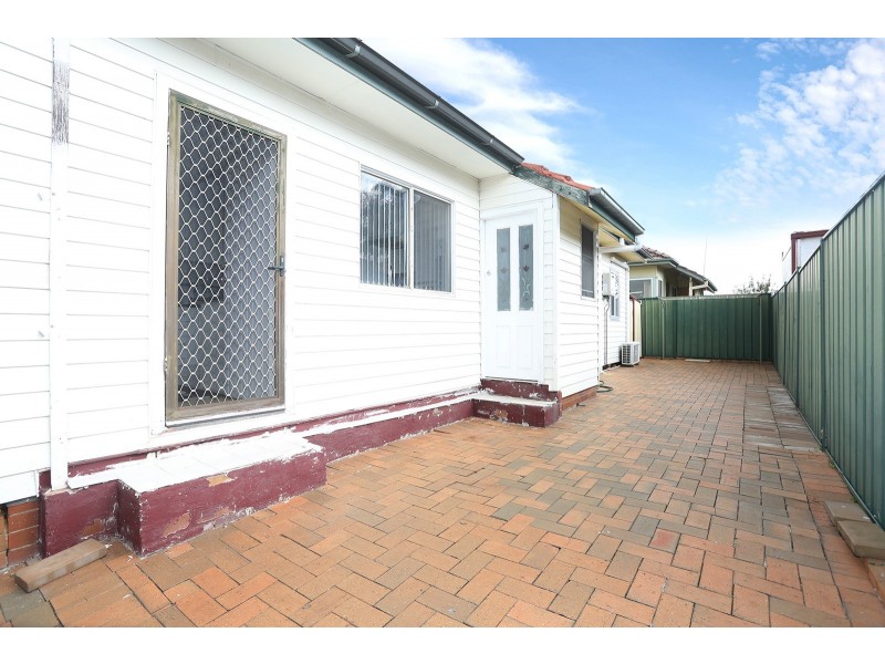 19a Osgood St, Guildford NSW 2161