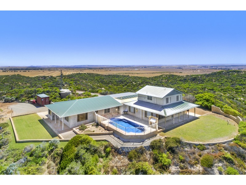 Lot 2804, 8211, 2896 Company Road, South Greenough WA 6528