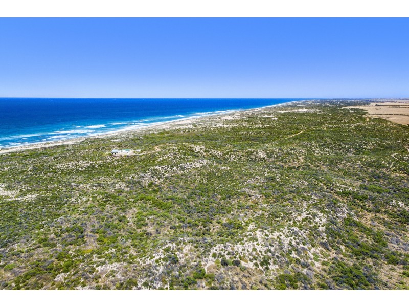 Lot 2804, 8211, 2896 Company Road, South Greenough WA 6528