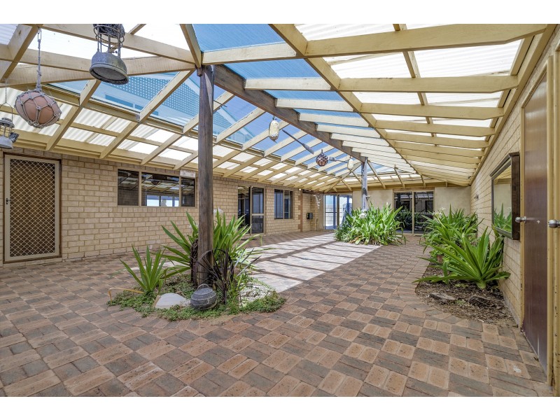 Lot 2804, 8211, 2896 Company Road, South Greenough WA 6528