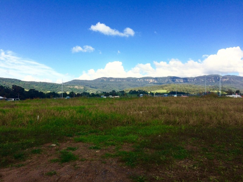 Lot Lot 1333, 53 Honeybee Crescent, Calderwood NSW 2527