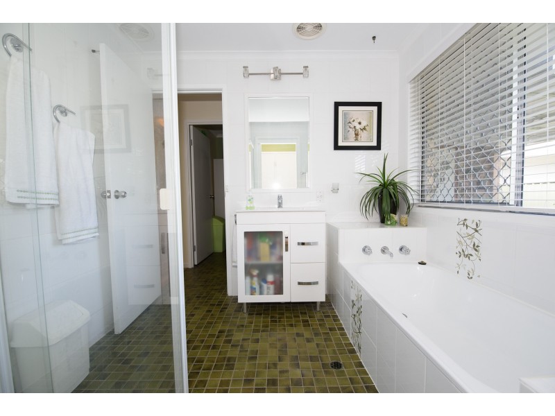 273 Elizabeth Avenue, Clontarf QLD 4019