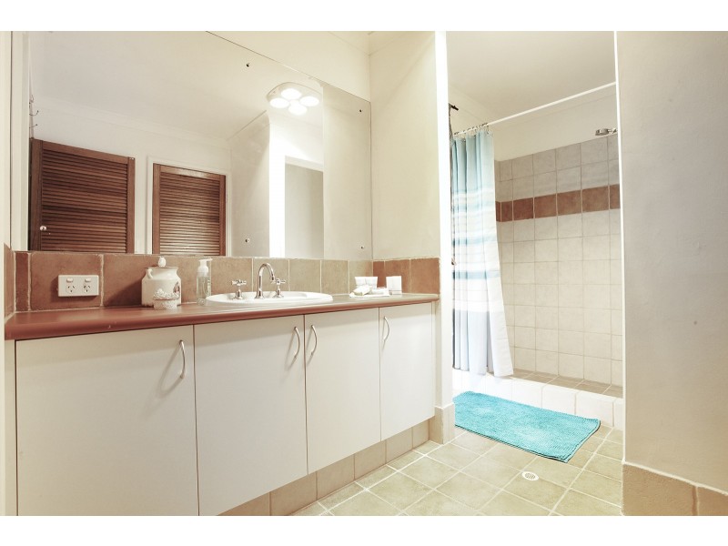 37 Farmhouse Link, Two Rocks WA 6037