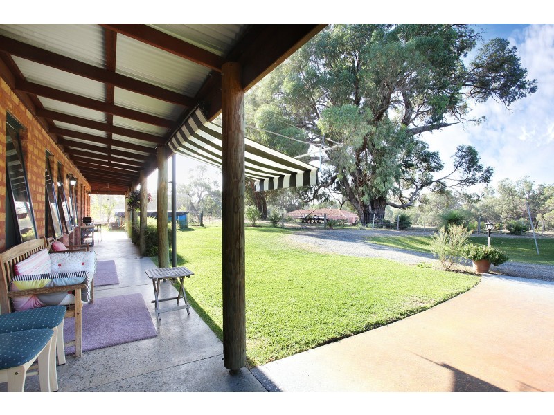 37 Farmhouse Link, Two Rocks WA 6037