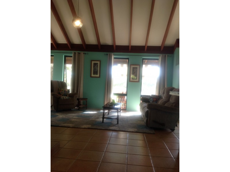 37 Farmhouse Link, Two Rocks WA 6037