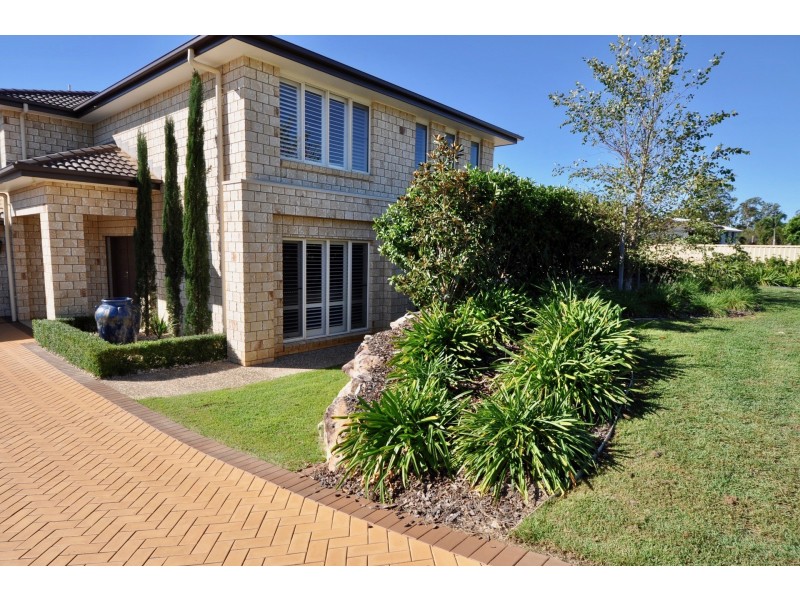 86 Corvus Drive, Cashmere QLD 4500