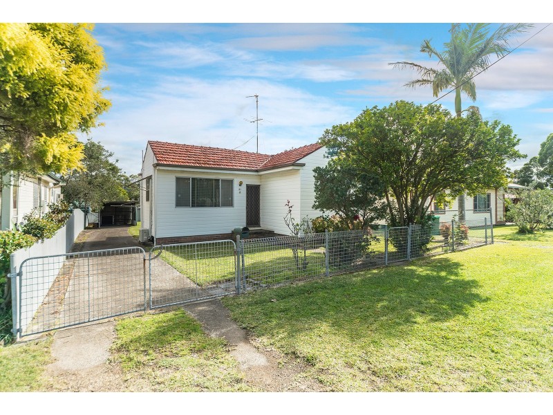 31 Yorston Street, Warners Bay NSW 2282