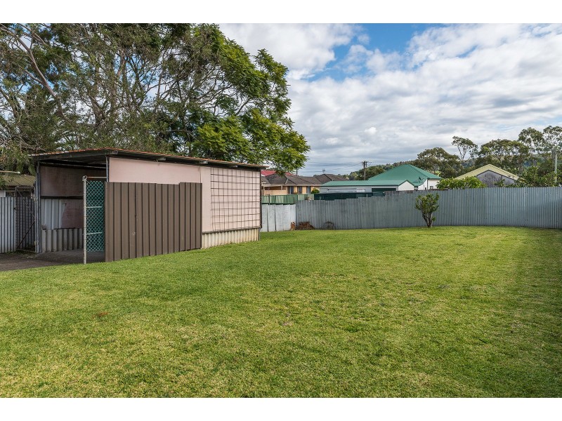31 Yorston Street, Warners Bay NSW 2282