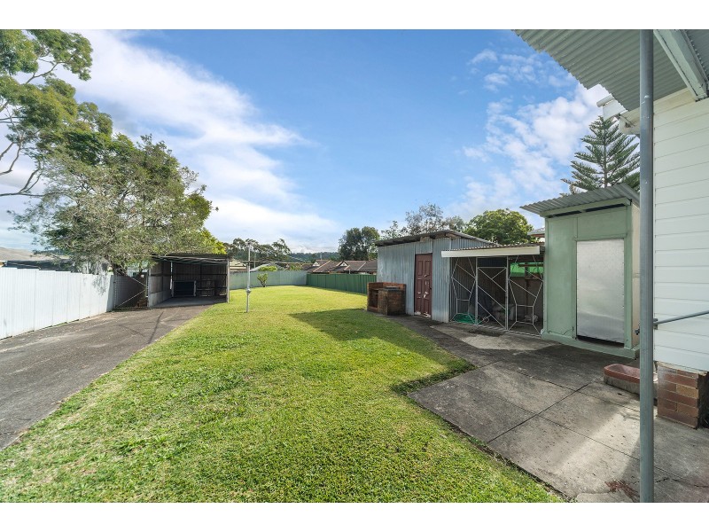31 Yorston Street, Warners Bay NSW 2282