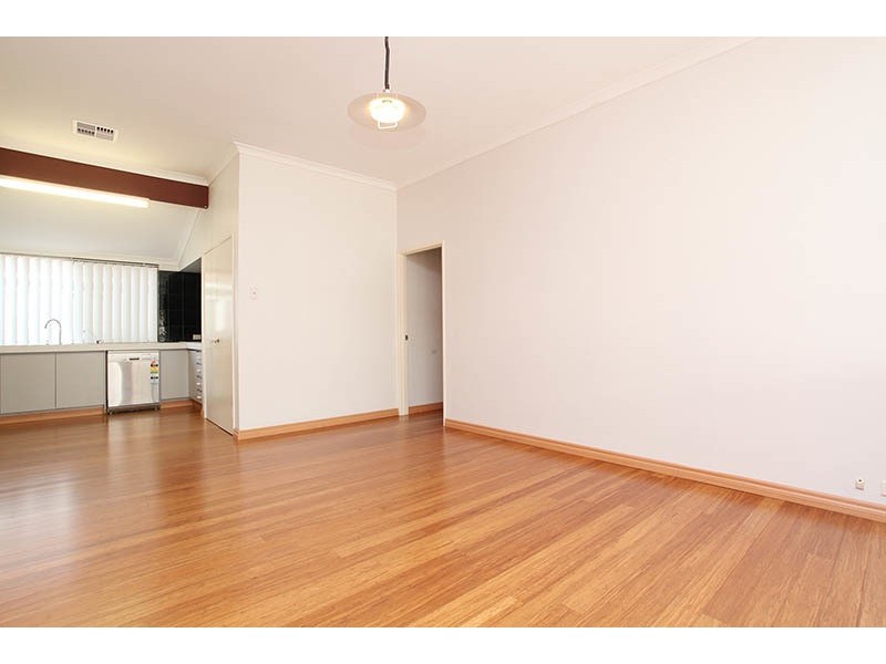 52 Dress Circle, Warnbro WA 6169