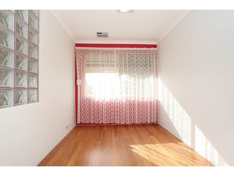 52 Dress Circle, Warnbro WA 6169