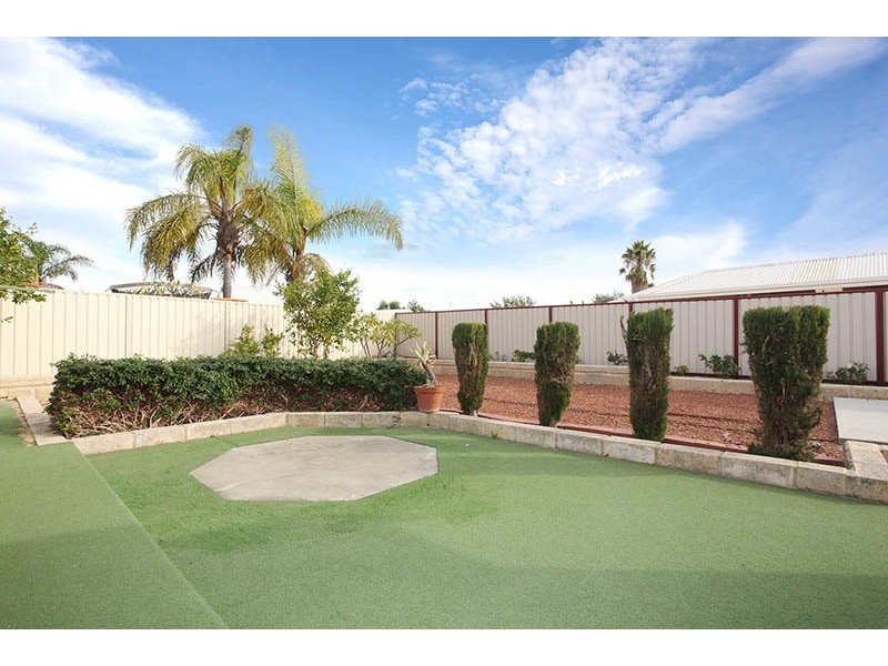 52 Dress Circle, Warnbro WA 6169