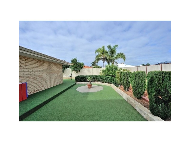 52 Dress Circle, Warnbro WA 6169