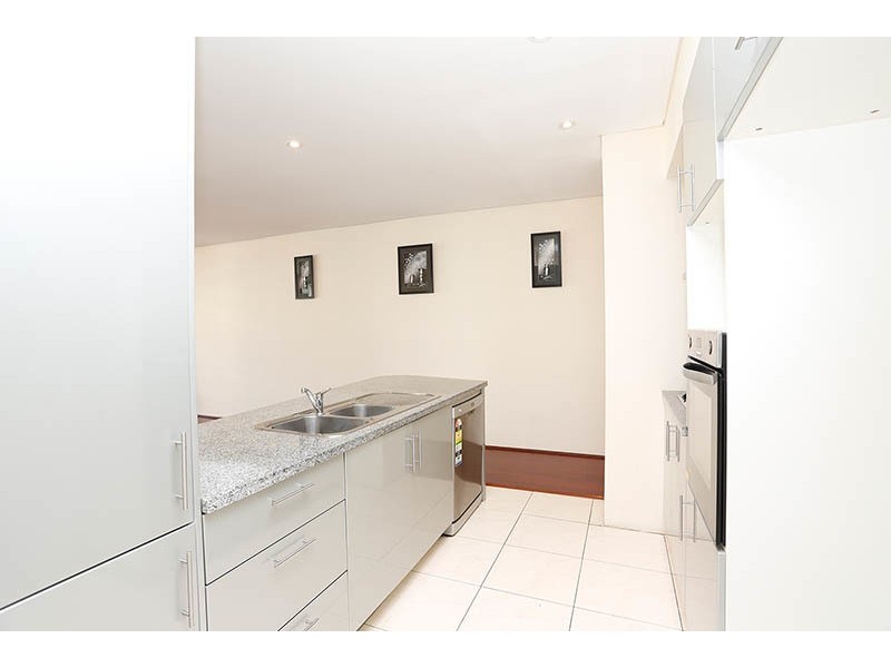 18/49 Lachlan Street, Warwick Farm NSW 2170