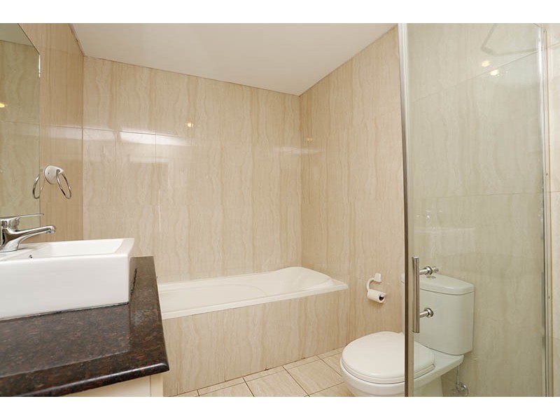 18/49 Lachlan Street, Warwick Farm NSW 2170