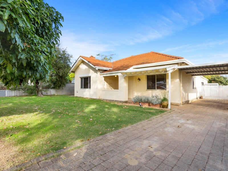 39 Cloister Avenue, Manning WA 6152