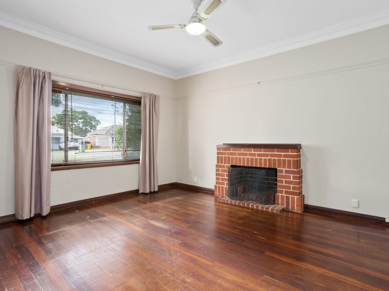 39 Cloister Avenue, Manning WA 6152