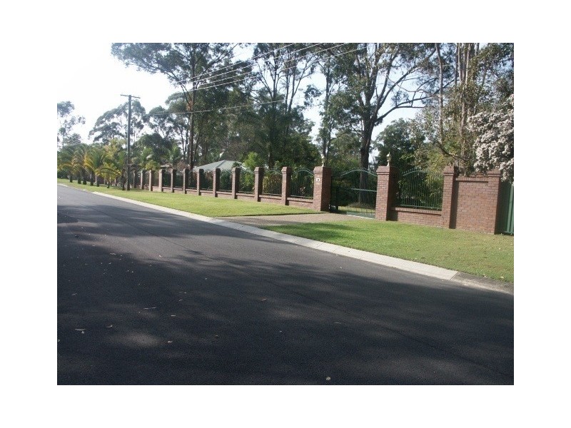 13 Wandin Street, Nerang QLD 4211