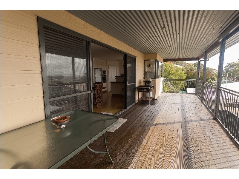 17 Sherratt Street, Mount Melville WA 6330